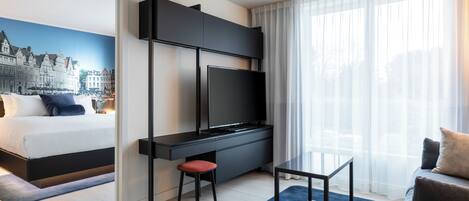 Deluxe Condo, 1 Bedroom, Non Smoking | 1 bedroom, premium bedding, in-room safe, individually decorated