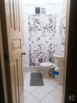 Shower, towels