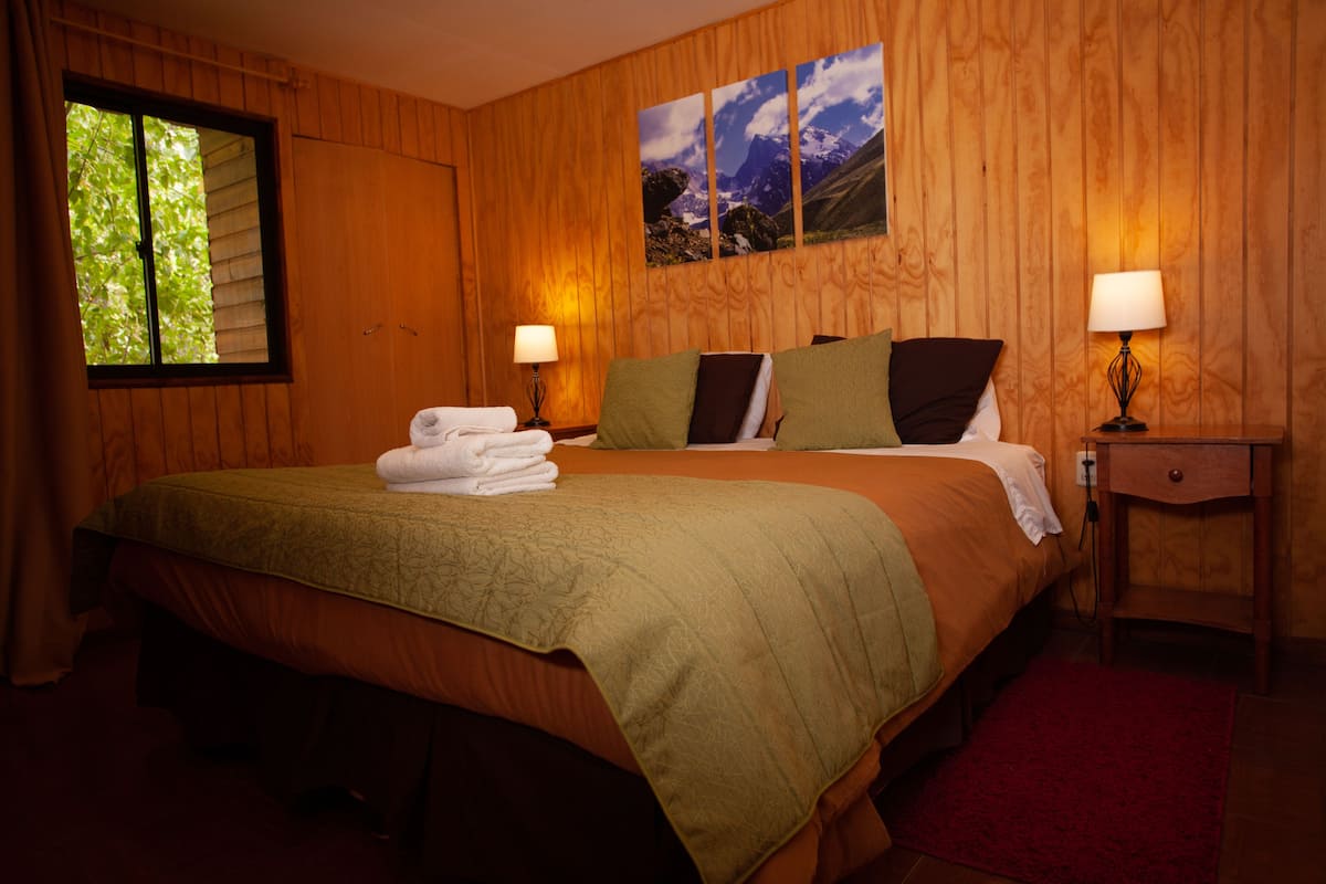 Comfort Cabin | Premium bedding, in-room safe, laptop workspace, individually decorated