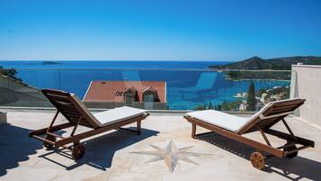 Villa (Four-Bedroom Villa, Swimming Pool) | Exterior