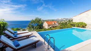 Villa (Four-Bedroom Villa, Swimming Pool) | Basseng | Utendørsbasseng