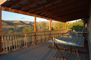 Property grounds - Location, Views!  6 Bedroom 5 Bath, Pool Table Close to Town and Nat'l. Monument (Grand Junction)