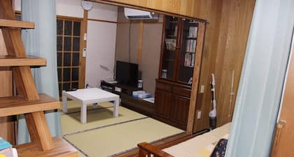 Maximum 8 people, Wi-Fi, Parking available, Full amenities, MIYUKIHOUSE No. 2