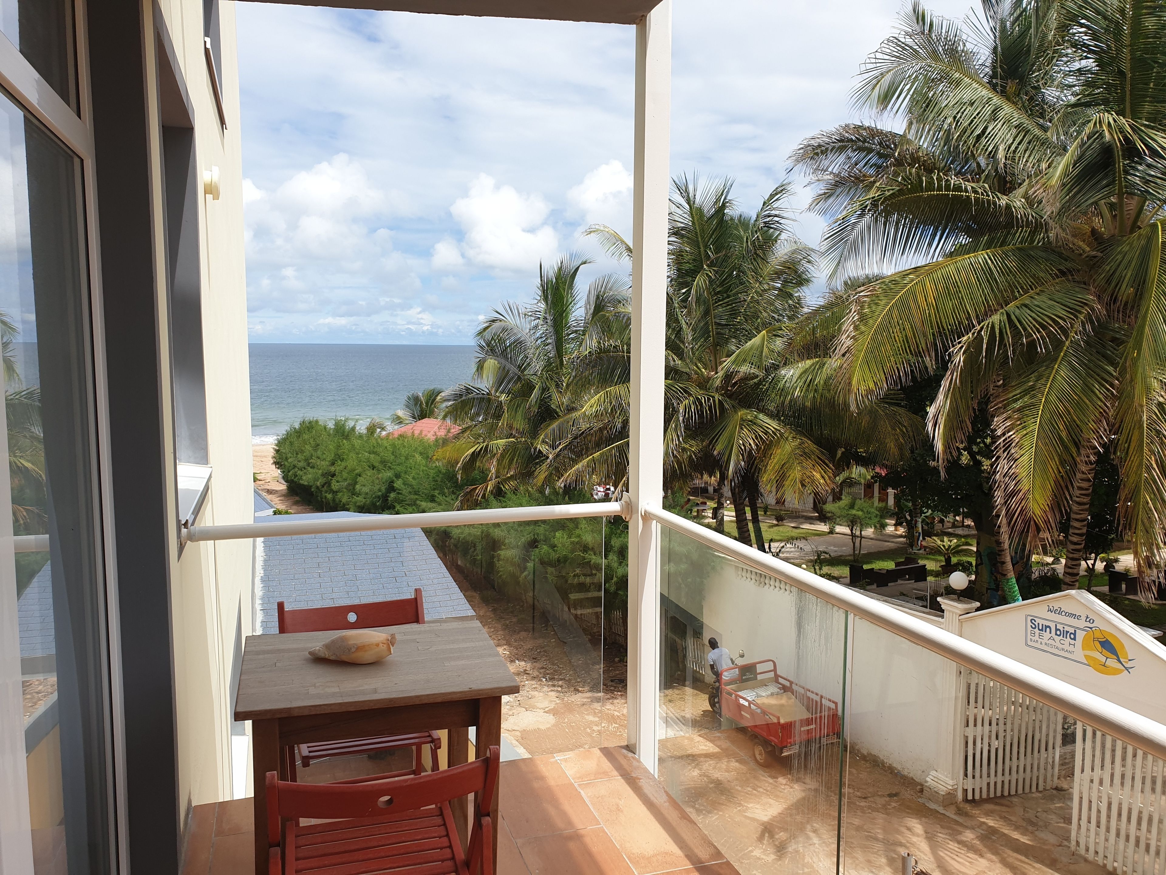 family suite, partial ocean view | balcony