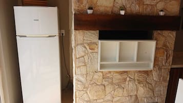 Refrigerador, microondas, horno, cafetera/tetera