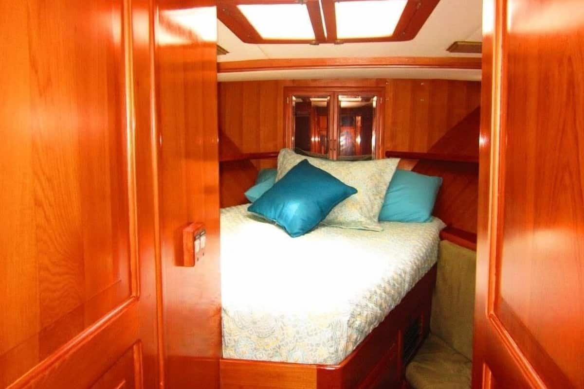 Guest Stay Room, Shared Bathroom | 1 phòng ngủ, minibar, truy cập Internet không dây miễn phí 