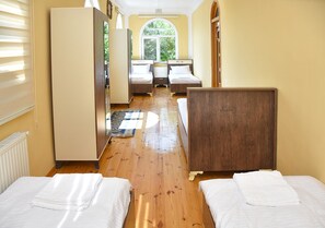 8 Schlafzimmer, Bügeleisen/Bügelbrett, WLAN, Bettwäsche