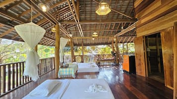 2 عدّة غرف نوم وواي فاي مجانًا وملاءات أسرّة