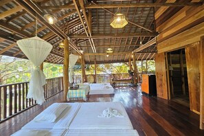 宿舍 | 免费 WiFi、床单