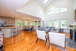 TV, fireplace - (2026 Open!) UNION PIER HOME WITH PRIVATE HEATED POOL! (Union Pier)