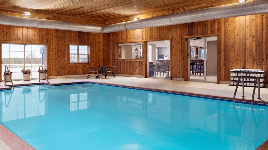 AmericInn by Wyndham Dodgeville