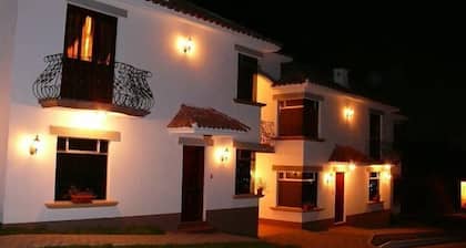 Hotel Loma Real Inn