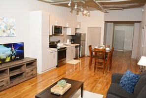 Interior entrance - Classic Meets Modern Furnished Apartment (Chattanooga)