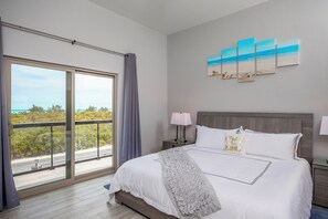 3 chambres, coffres-forts dans les chambres, fer et planche à repasser