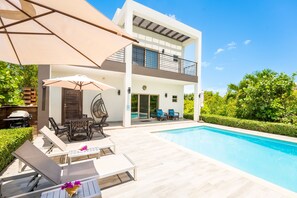 Piscine extérieure