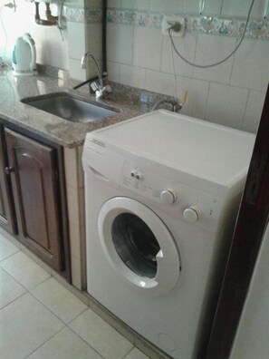 Family Apartment | Laundry