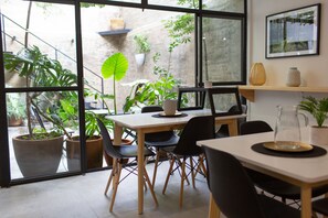 Breakfast area - Casa Finlandia (Guadalajara)