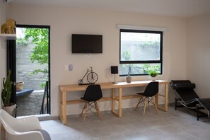 Deluxe tweepersoonskamer, 2 tweepersoonsbedden | Luxe beddengoed, donzen dekbedden, individueel gedecoreerd