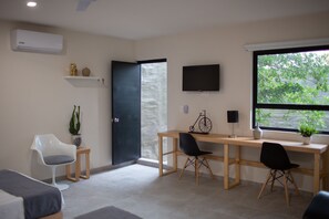 Deluxe tweepersoonskamer, 2 tweepersoonsbedden | Luxe beddengoed, donzen dekbedden, individueel gedecoreerd