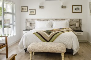 1 bedroom, individually decorated, individually furnished, desk