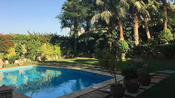 AuĂenpool, beheizter Pool