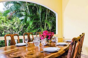 Outdoor dining