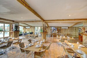 Daily cooked-to-order breakfast for a fee