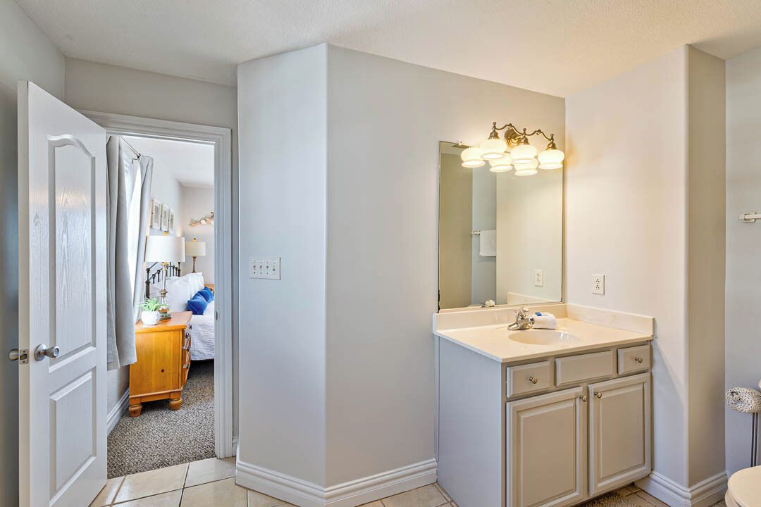 Top-Level King Master Bathroom