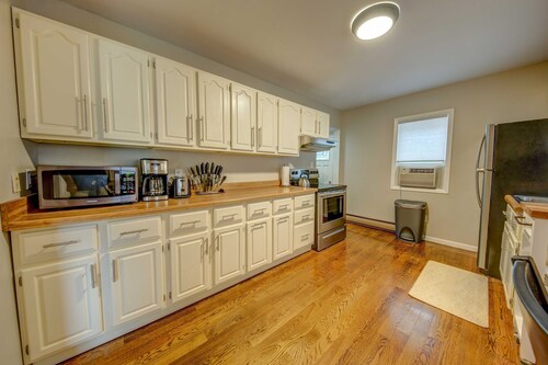 Comfortable Home Only 5 Minutes to ND Campus