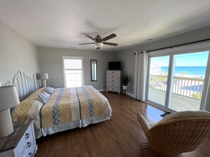 6 bedrooms, free WiFi, bed sheets - Once Yaupon a Time - Second row in Garden City Beach (Garden City Beach)