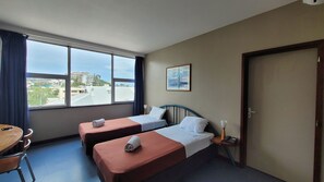 Blackout drapes, free WiFi, bed sheets, wheelchair access - Auberge du Mocambo - Hostel (Nouméa)