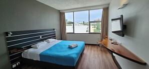 高级  双人房或双床房, 1 间卧室 | 遮光窗帘、免费 WiFi、床单、轮椅无障碍