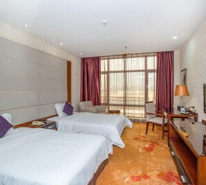 Superior Twin Room | Desk, blackout drapes, free WiFi, bed sheets
