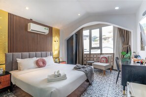 Luxury Double Room | In-room safe, desk, soundproofing, free WiFi - MG Daisy Boutique Hotel (Ho Chi Minh City)