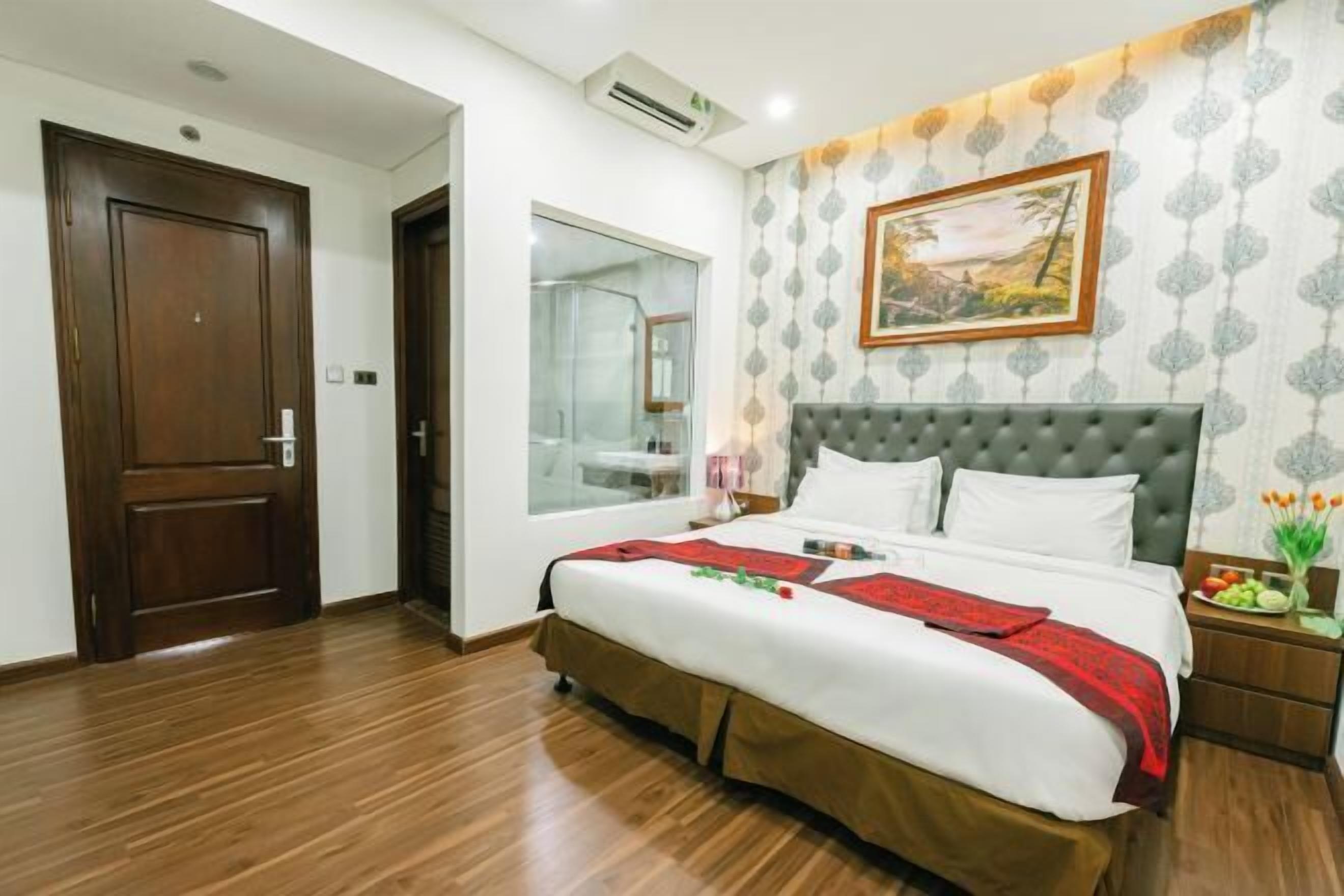 Egyptian cotton sheets, premium bedding, down duvets, pillow-top beds