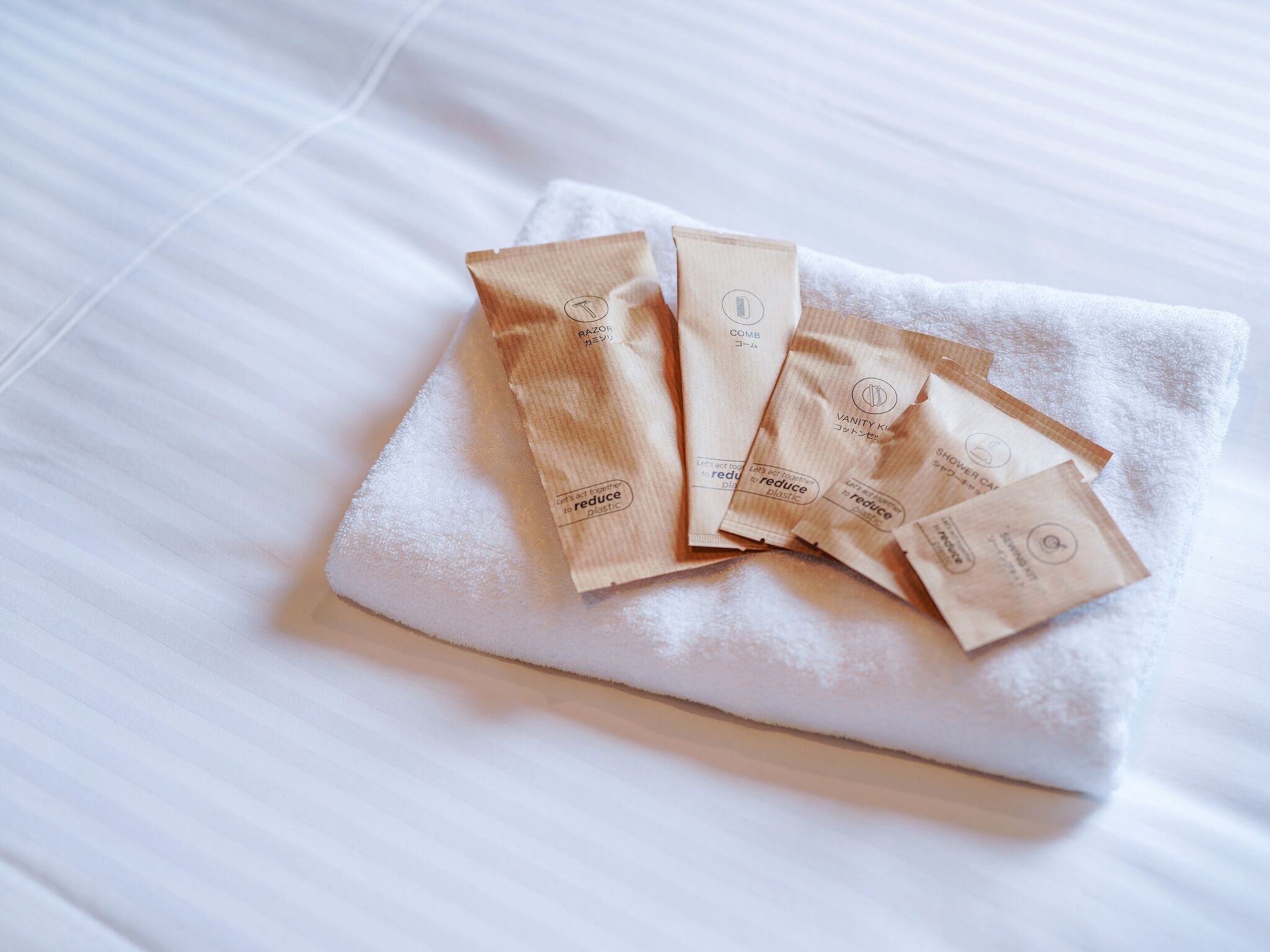 in-room safe, soundproofing, free wifi, bed sheets