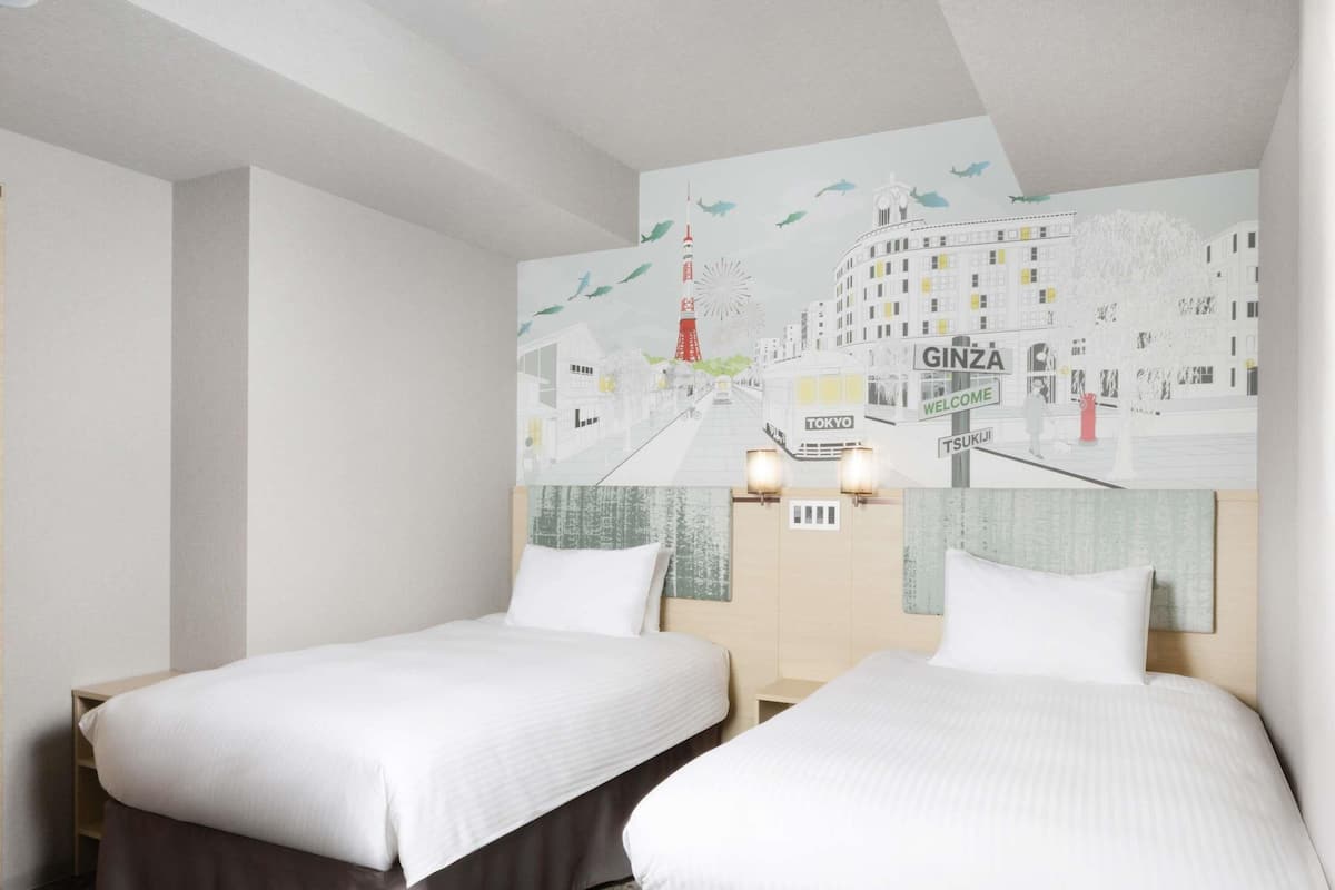 Quarto premium, 2 camas de solteiro | Cofres nos quartos, quartos à prova de som, Wi-Fi de cortesia