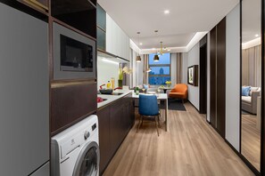 Phòng Suite Executive, 1 giường đôi và sofa giường | Quang cảnh từ phòng