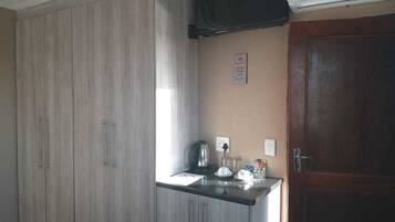 Standard Room | Iron/ironing board, bed sheets