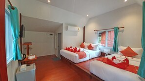 Standard Triple Room | In-room safe, free WiFi, bed sheets - Koh Jum Delight Beach (Nuea Khlong)