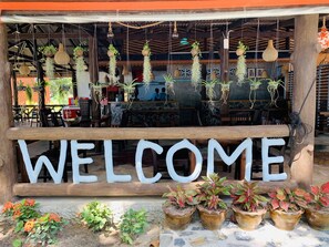 Restaurant - Koh Jum Delight Beach (Nuea Khlong)