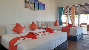 Family Beach Front | In-room safe, WiFi (free), bed sheets