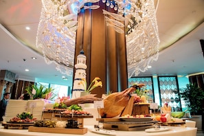 Food and drink - The Berkeley Hotel Pratunam (Bangkok)