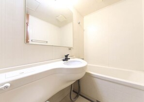 开间套房 (Condo with Living Room) | 浴室 | 免费洗浴用品、吹风机、拖鞋、毛巾
