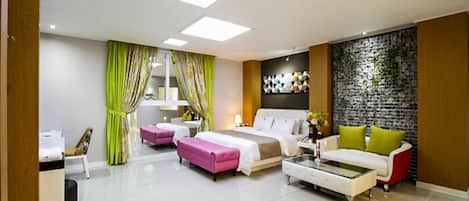 Standardrum (Breakfast available on Weekday only) | Skrivbord, ljudisolering, gratis wi-fi och sÀngklÀder