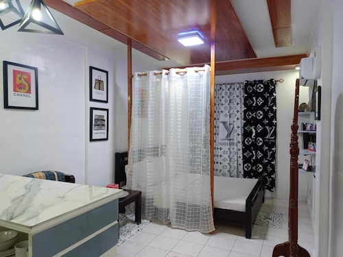 FABULUZ SIGNATURE STUDIO at Princess Place