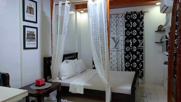 1 bedroom, iron/ironing board, WiFi, bed sheets