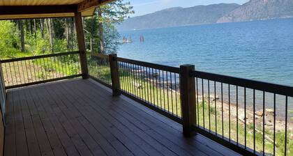 Lakefront Cabin #2-REMOTE, RECOMMEND SUV/TRUCK, PRIMITIVE RD! Lake Pend Oreille