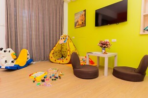 Escrivaninha, quartos à prova de som, camas extras/dobráveis (sobretaxa)