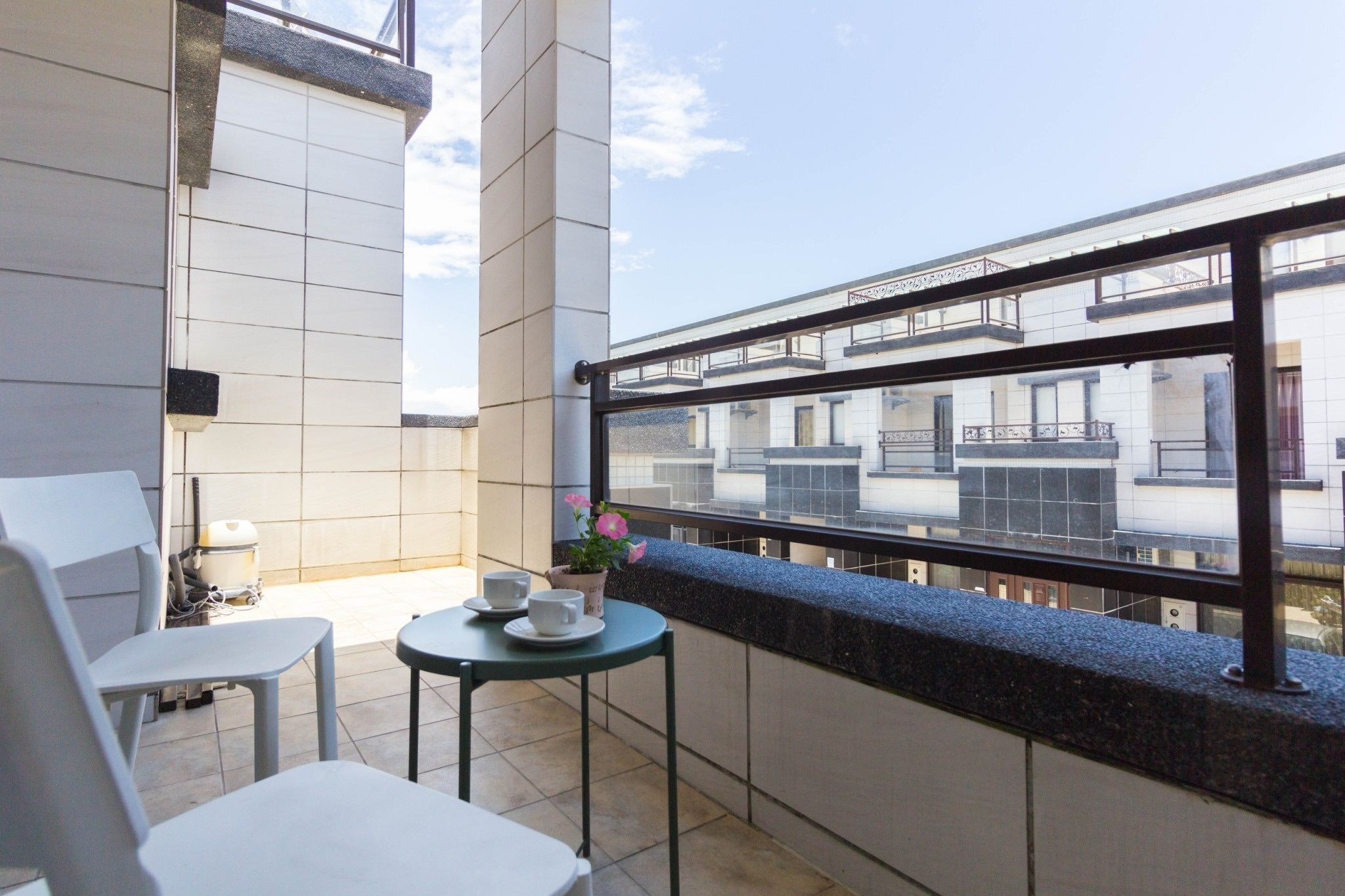 書桌、隔音、折疊床/加床、免費無線上網